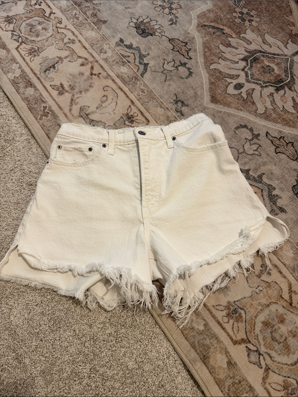 Abercrombie & Fitch 4” Mom Denim Cutoff Shorts